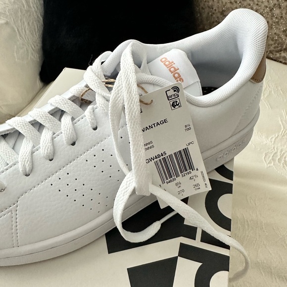 Adidas Advantage - Picture 3 of 9